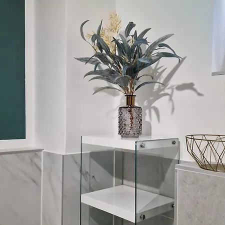 Ella Граткорн